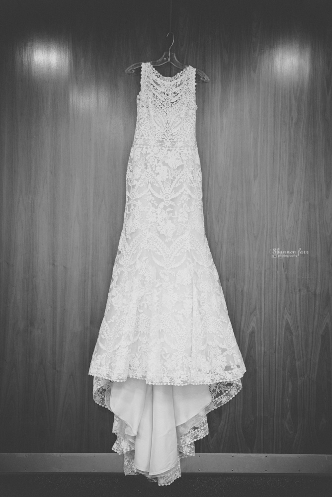 Rustic fall wedding dress details